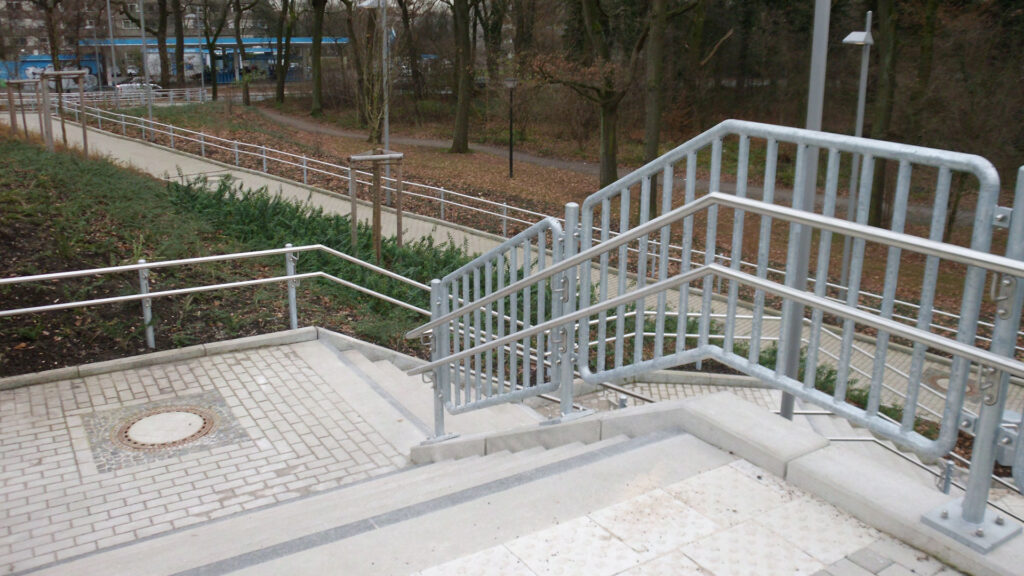 Stadtbahn Dortmund – Edelstahl von Rohr- und Metallbau Busch