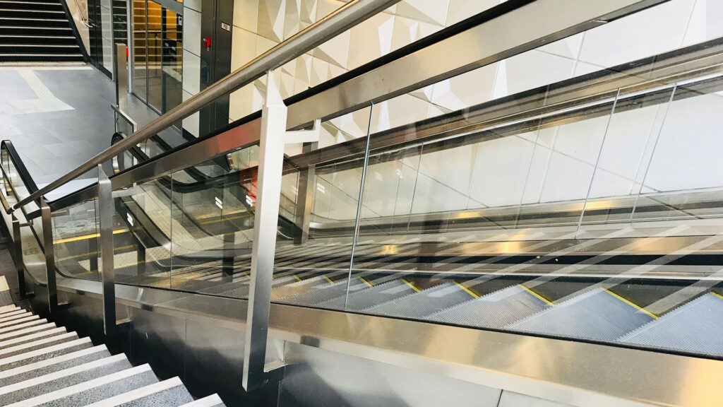 Wehrhahn-Linie Düsseldorf – Metallbau von Rohr- und Metallbau Busch