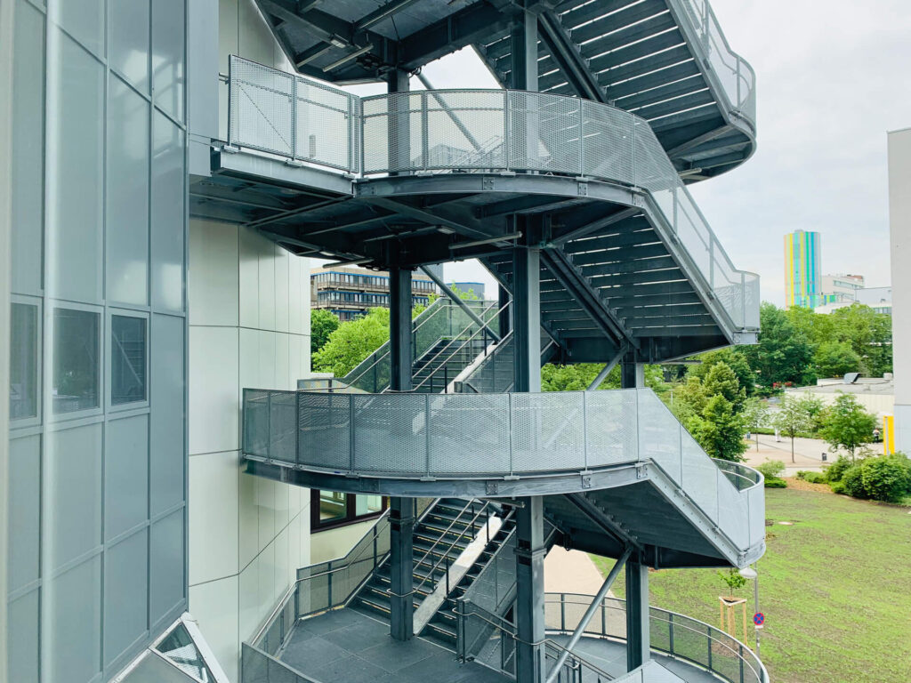 Campus Essen – Stahlbau von Rohr- und Metallbau Busch