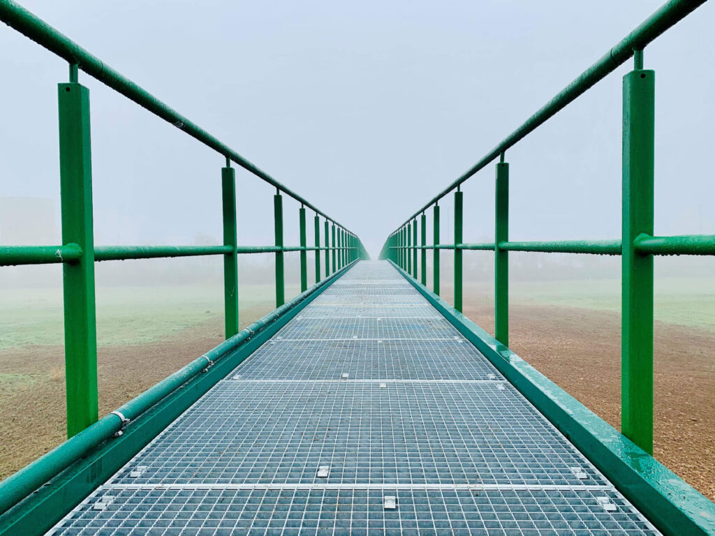 Fuß- und Radwegbrücke zur Kläranlage, Bad Kreuznach – Stahlbau von Rohr- und Metallbau Busch