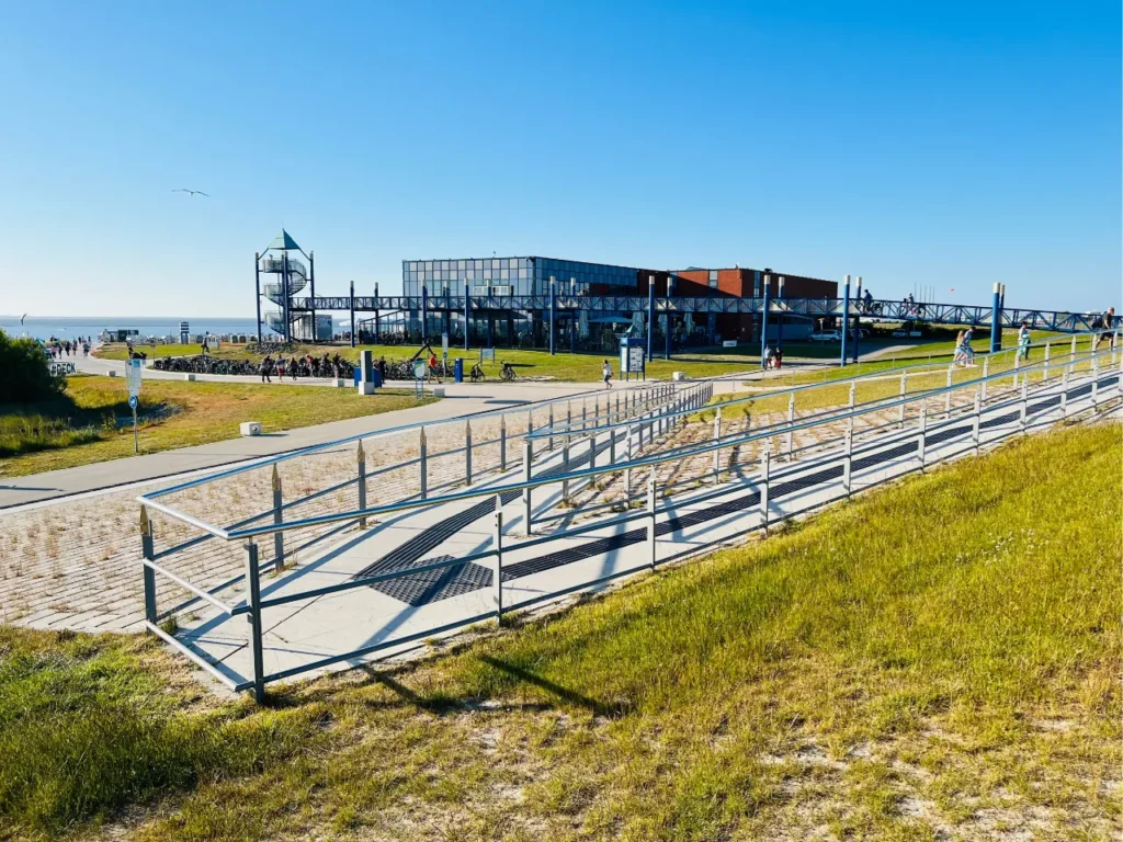 Nationalparkpromenade Norddeich – Metallbau von Rohr- und Metallbau Busch