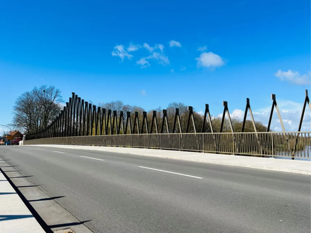 Gestaltungselemente Emsbrücke Lingen – Stahlbau von Rohr- und Metallbau Busch
